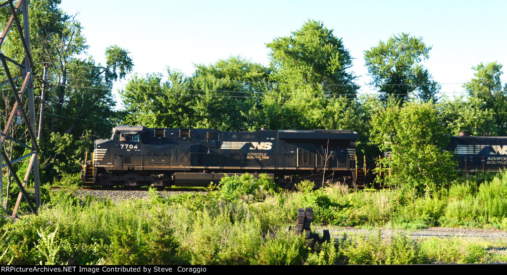 NS 7704 Broadside Shot